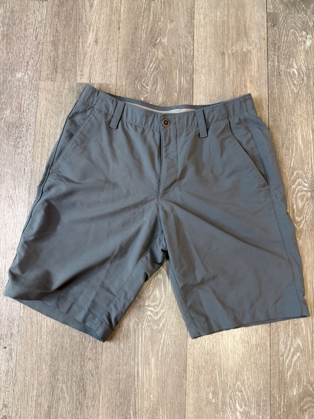 Under Armour Men's Charcoal Flat-Front Performance Shorts